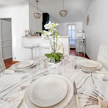 Elegant F2 Dans Le Triangle D'or